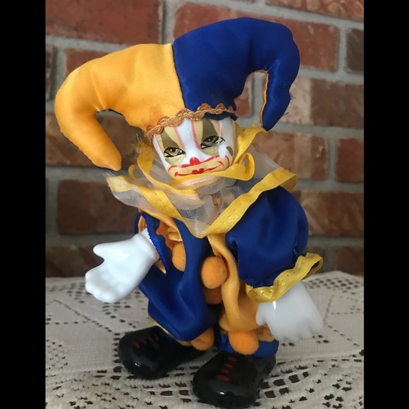 ❤️Rare Vintage 1970’s Hand Painted Porcelain Clown - Picture 1 of 8